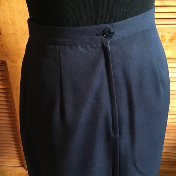 ❤️Final Price ❤️Sterling Cooper navy suit w/skirt - Picture 4 of 8